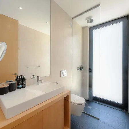 Vila Sernadinha - Infinity Pool & Mountain Views Bensafrim