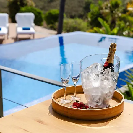 Sernadinha - Infinity Pool & Mountain Views * Bensafrim