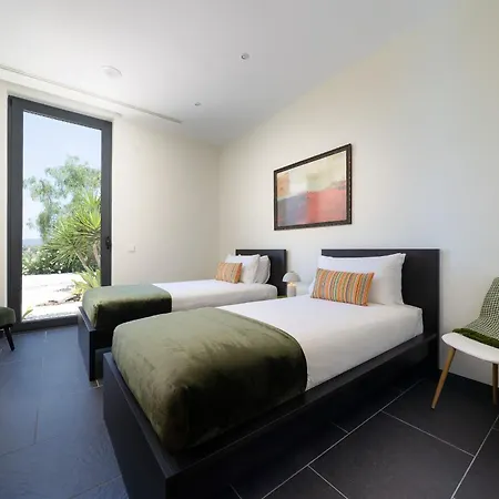 Sernadinha - Infinity Pool & Mountain Views *