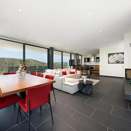 Sernadinha In Lagos By Lovelystay *