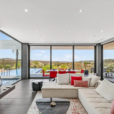 Sernadinha - Infinity Pool & Mountain Views Villa Bensafrim