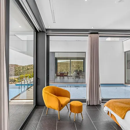 Sernadinha - Infinity Pool & Mountain Views