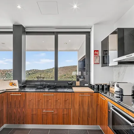 Sernadinha - Infinity Pool & Mountain Views * Bensafrim