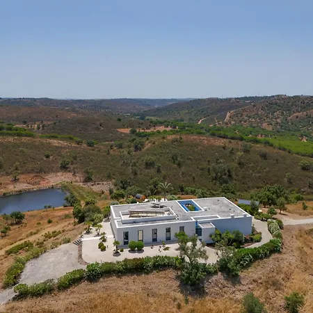 Sernadinha - Infinity Pool & Mountain Views Villa