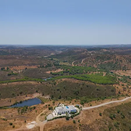 Sernadinha - Infinity Pool & Mountain Views *