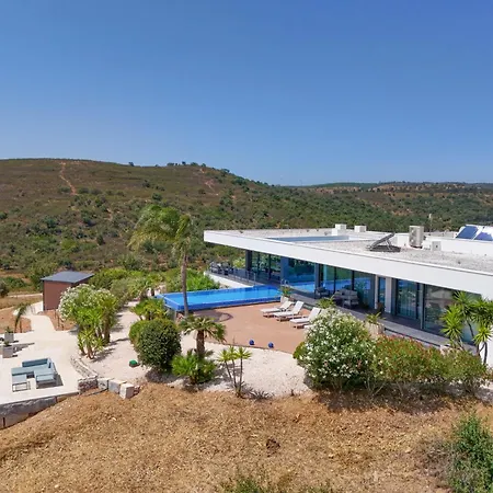 Sernadinha - Infinity Pool & Mountain Views Villa