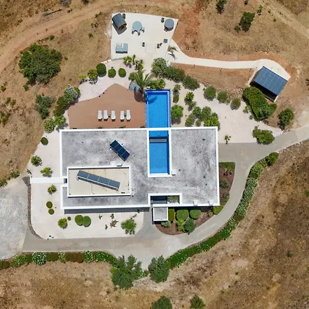 Sernadinha - Infinity Pool & Mountain Views * Bensafrim