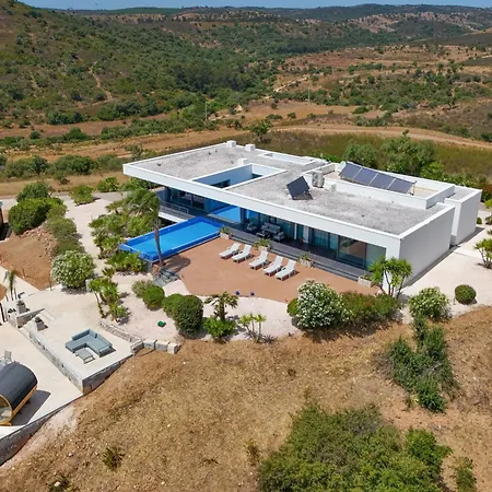Villa Sernadinha - Infinity Pool & Mountain Views