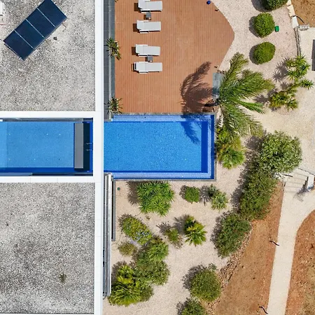 Sernadinha - Infinity Pool & Mountain Views