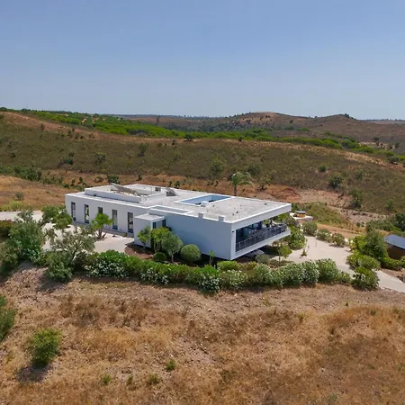 Sernadinha - Infinity Pool & Mountain Views Villa *