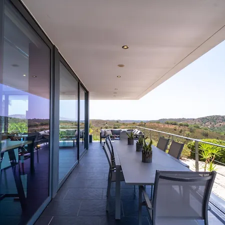 Sernadinha - Infinity Pool & Mountain Views Bensafrim