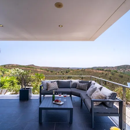 Villa Sernadinha - Infinity Pool & Mountain Views *