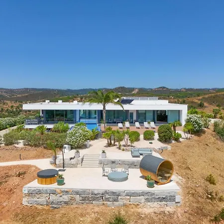 Villa Sernadinha - Infinity Pool & Mountain Views *