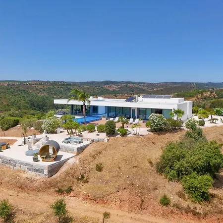 Villa Sernadinha - Infinity Pool & Mountain Views