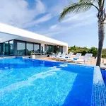 Villa Sernadinha - Infinity Pool & Mountain Views *