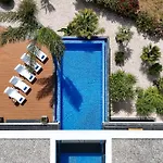 Sernadinha - Infinity Pool & Mountain Views Villa Bensafrim