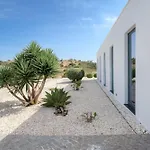 Villa Sernadinha - Infinity Pool & Mountain Views