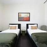 Sernadinha - Infinity Pool & Mountain Views * Bensafrim