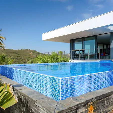Sernadinha - Infinity Pool & Mountain Views